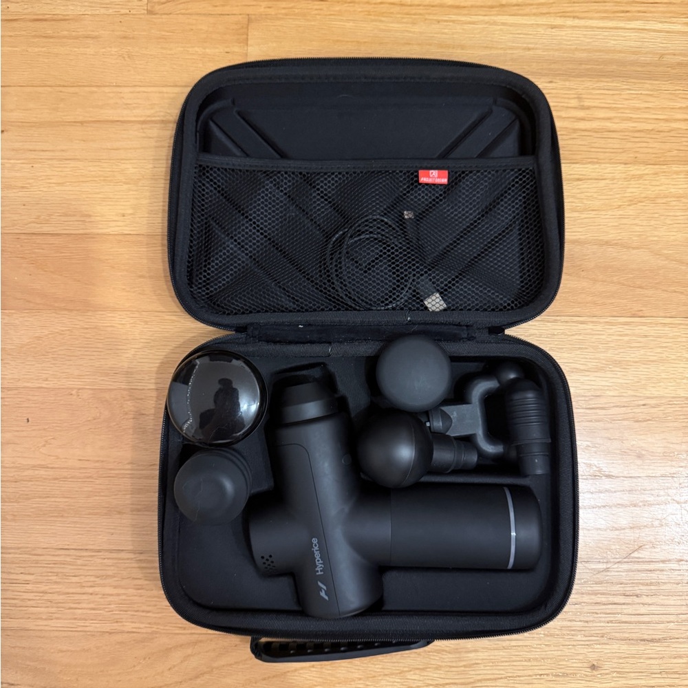 Hyperice Black Percussion Massager